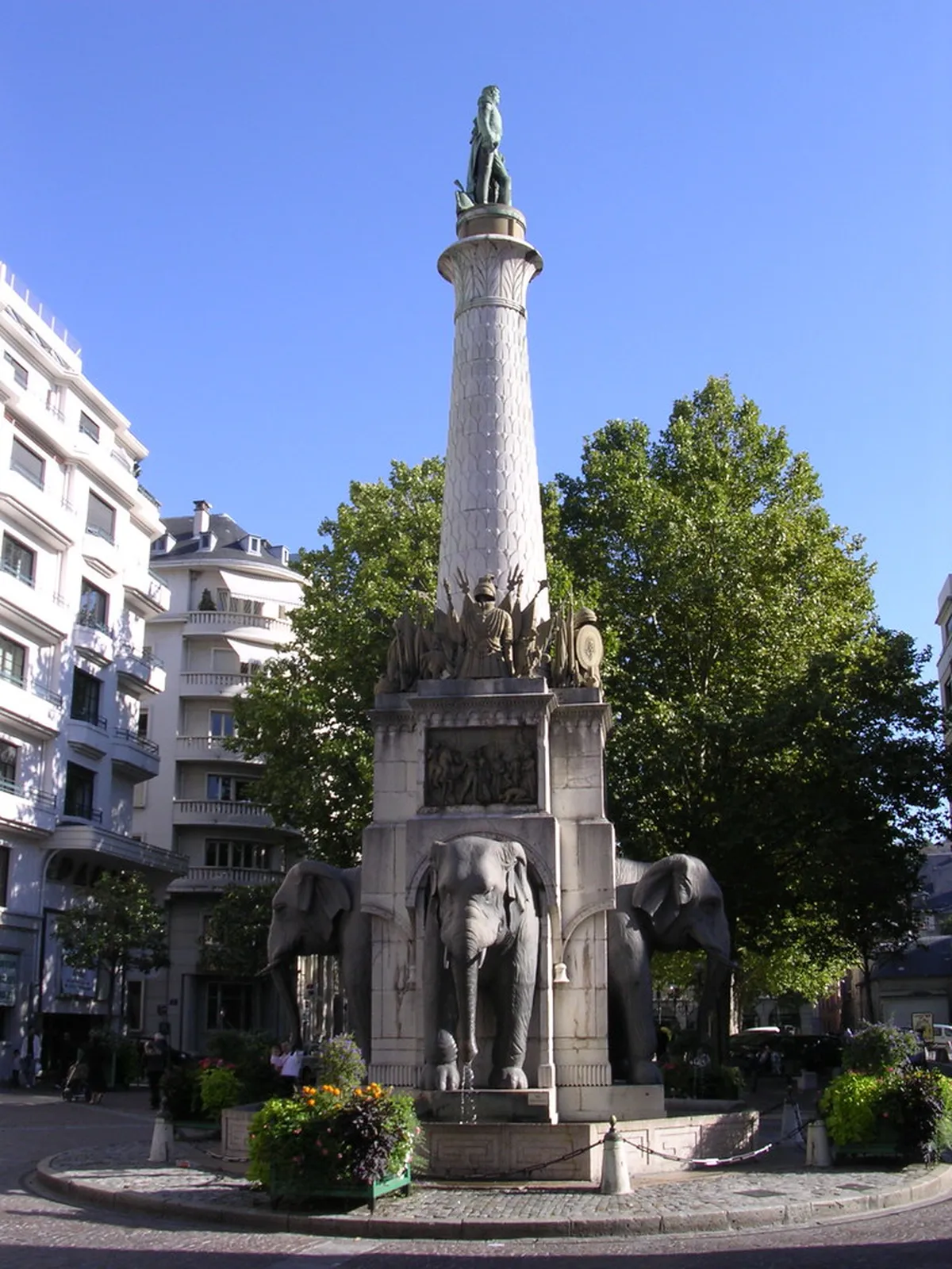 Chambéry Elephant Fountain Architecture Details & Guide